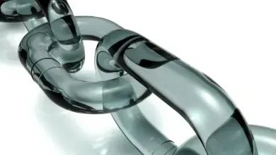 Close-up of translucent gray chain links